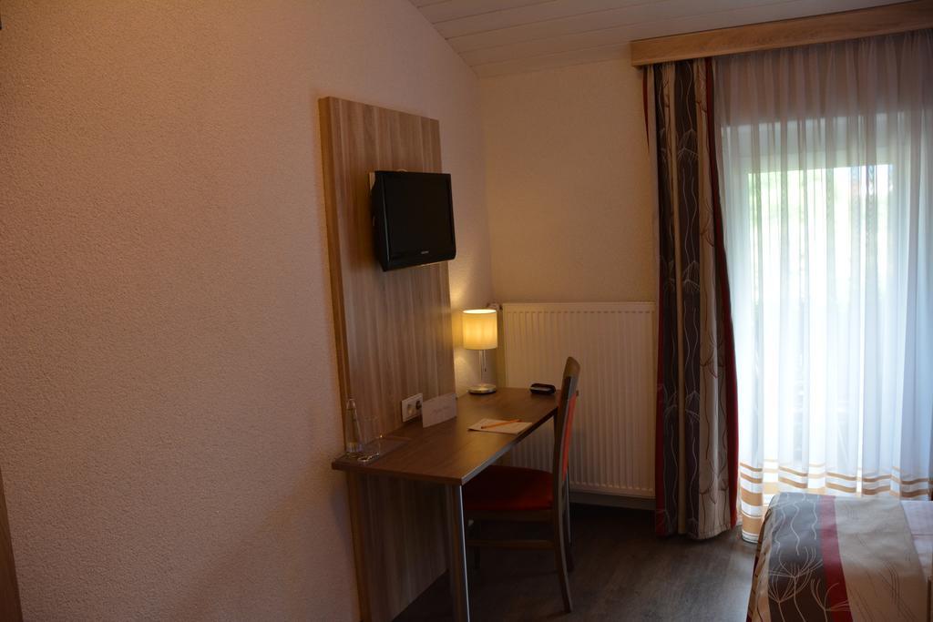 Alpina Hotel Rosenheim Exterior foto